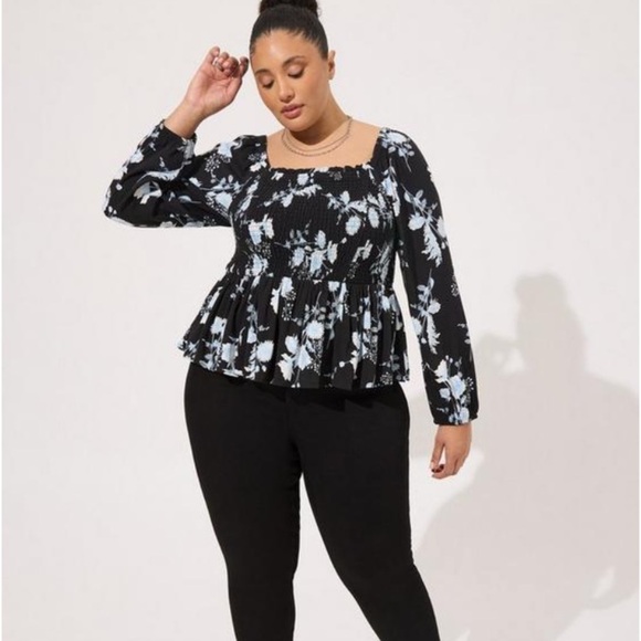 Torrid Floral Smocked Bodice Babydoll Top Size 0 - Picture 1 of 4